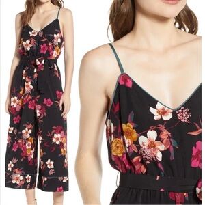 Leith by Nordstroms Floral Jumpsuit Black Floral comfort and classy! Size S